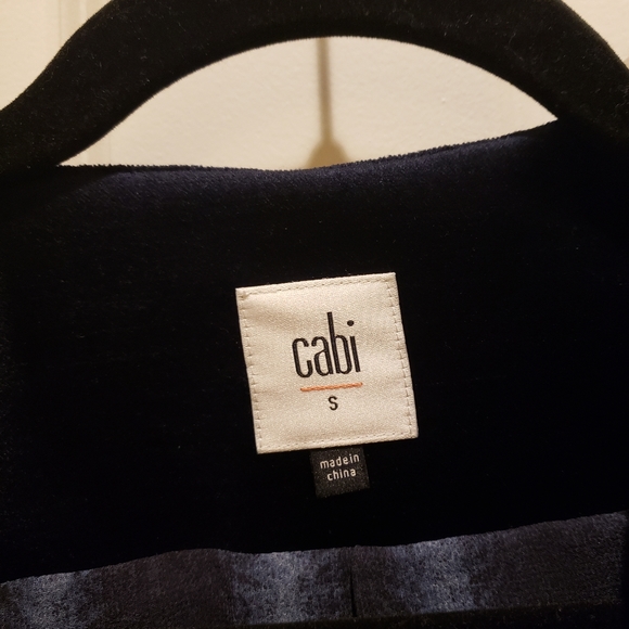 NWOT Cabi #3489 Entrance Coat Midnight Blue Velvet sz S - Picture 2 of 4